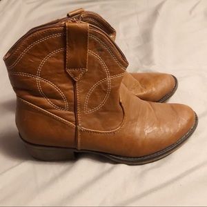 Short Cowboy Cowgirl Boots Brown Camel Booties